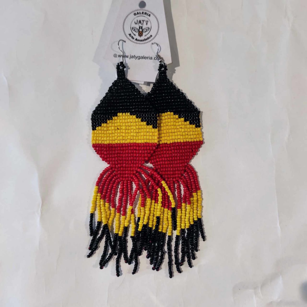 Brincos Apurinã Preto Amarelo e Vermelho